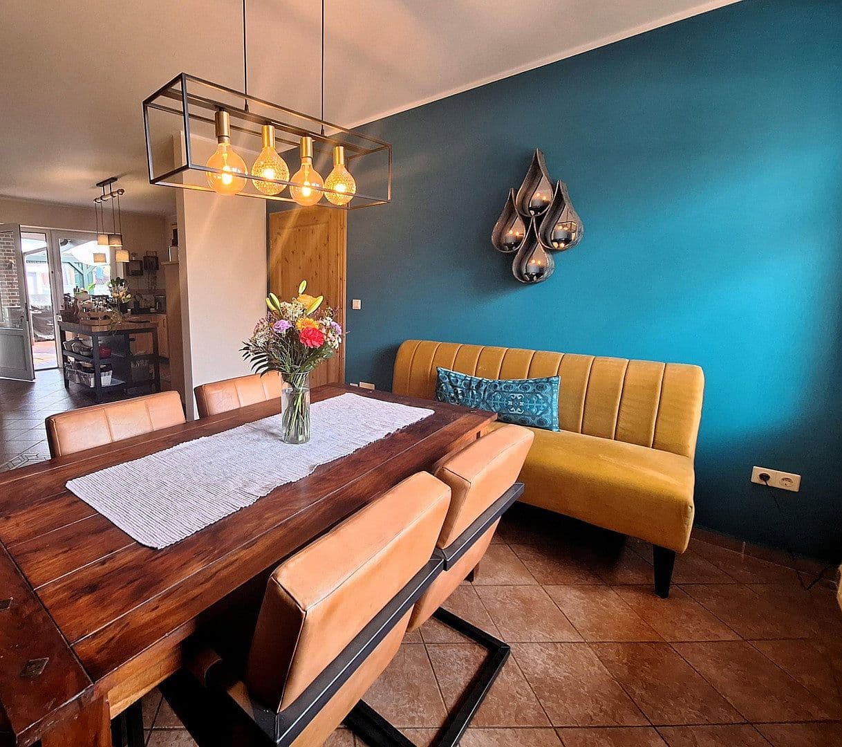 Predaj domu 284 m², pozemek 943 m², Dersum, Dolné Sasko Predaj domu 284 m², pozemek 943 m², Dersum, Dolné Sasko