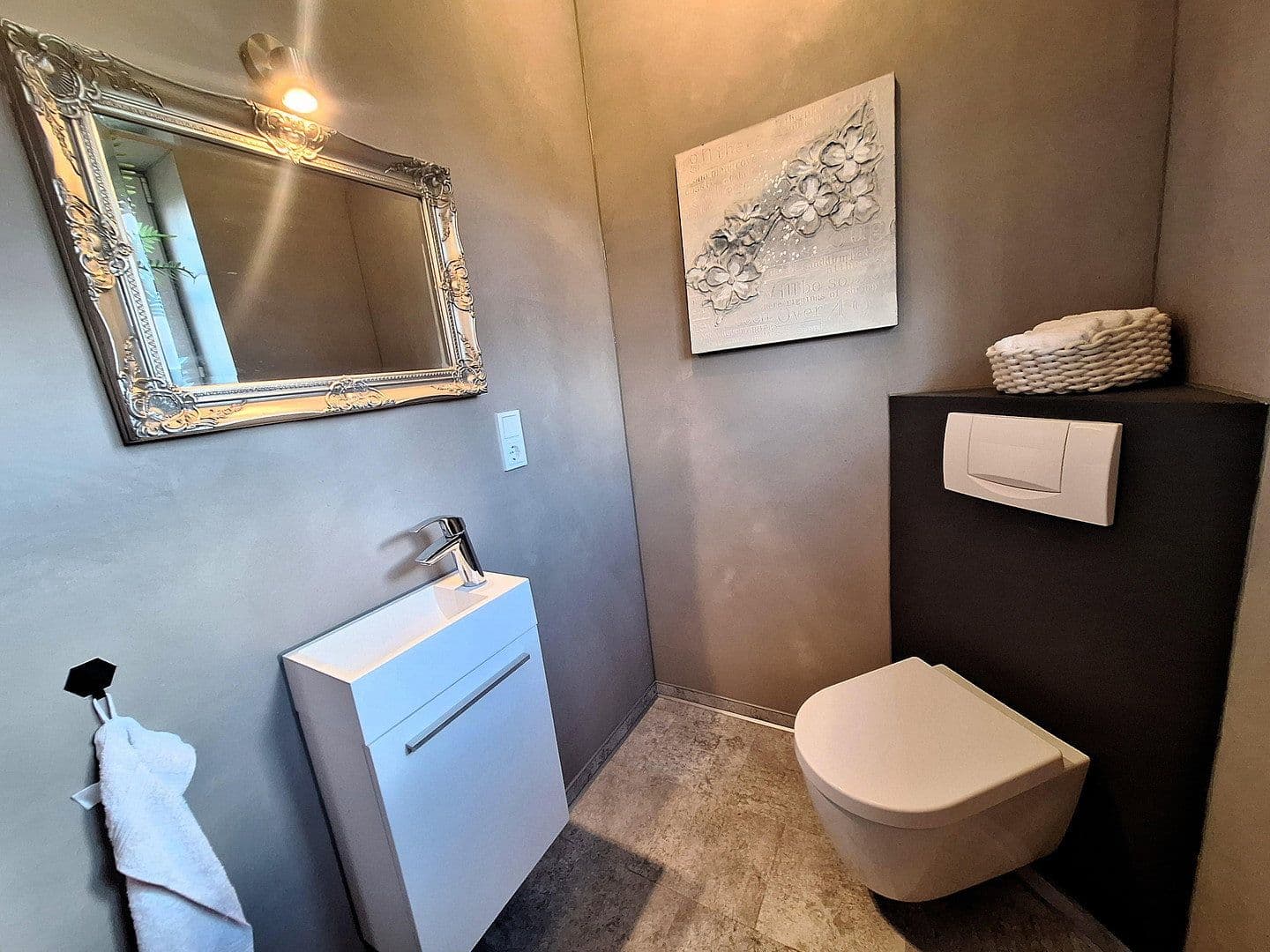 Predaj domu 284 m², pozemek 943 m², Dersum, Dolné Sasko Predaj domu 284 m², pozemek 943 m², Dersum, Dolné Sasko