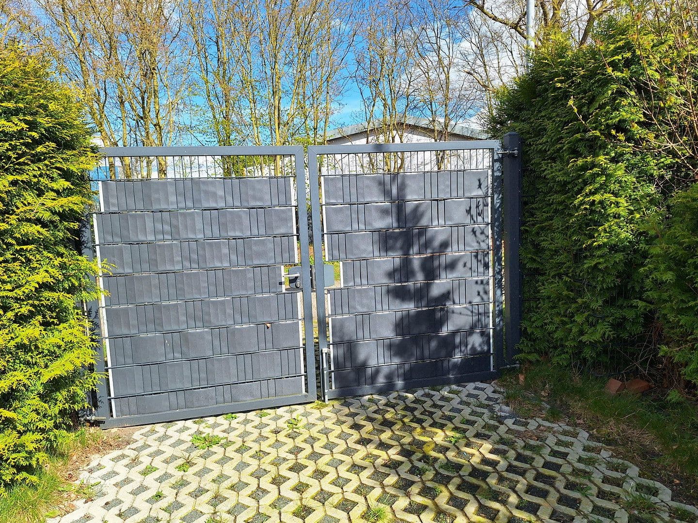 Predaj domu 284 m², pozemek 943 m², Dersum, Dolné Sasko Predaj domu 284 m², pozemek 943 m², Dersum, Dolné Sasko