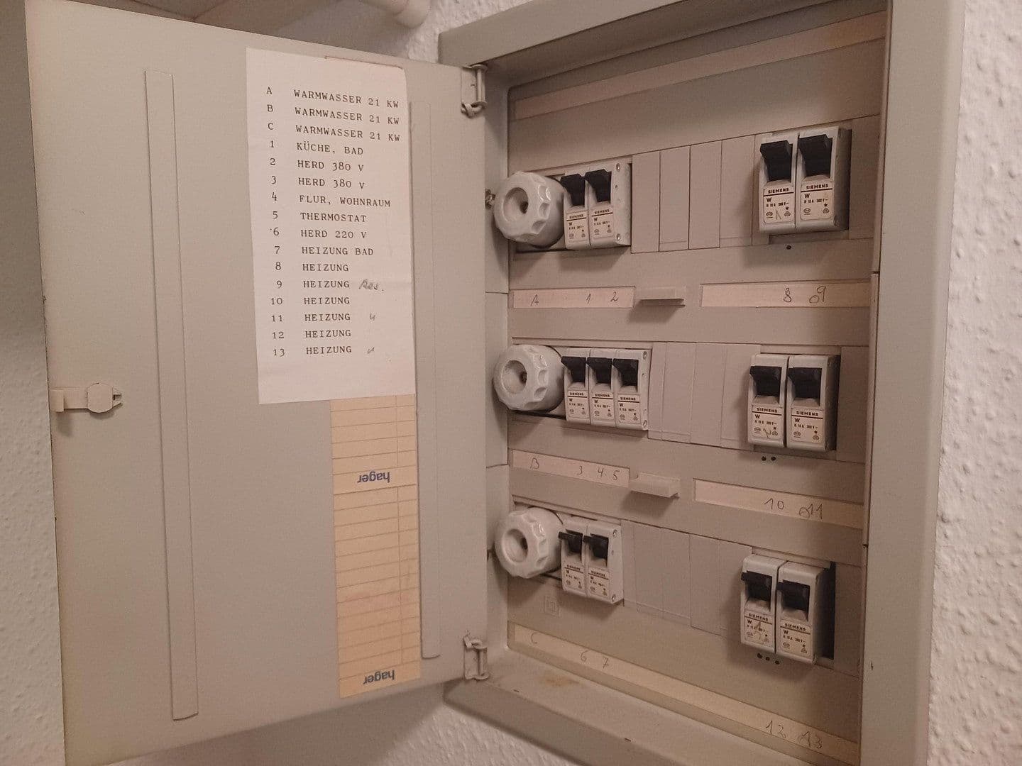 Predaj bytu 1-izbový 27 m², Arcostr. 10-12, Berlin, Berlín Predaj bytu 1-izbový 27 m², Arcostr. 10-12, Berlin, Berlín