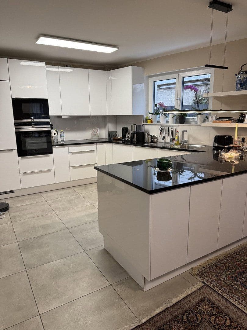 Prenájom bytu 3-izbový 104 m², Leichlingerstr. 1d, Leichlingen, Severné Porýnie - Westfálsko Prenájom bytu 3-izbový 104 m², Leichlingerstr. 1d, Leichlingen, Severné Porýnie - Westfálsko