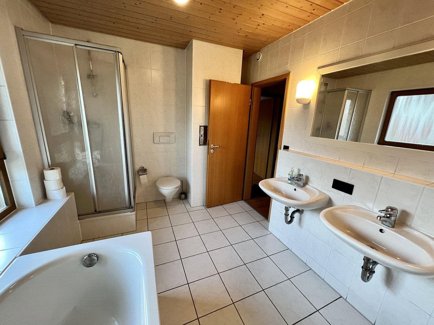 Predaj domu 136 m², pozemek 486 m², St. Peter, Bádensko-Wurttembersko Predaj domu 136 m², pozemek 486 m², St. Peter, Bádensko-Wurttembersko