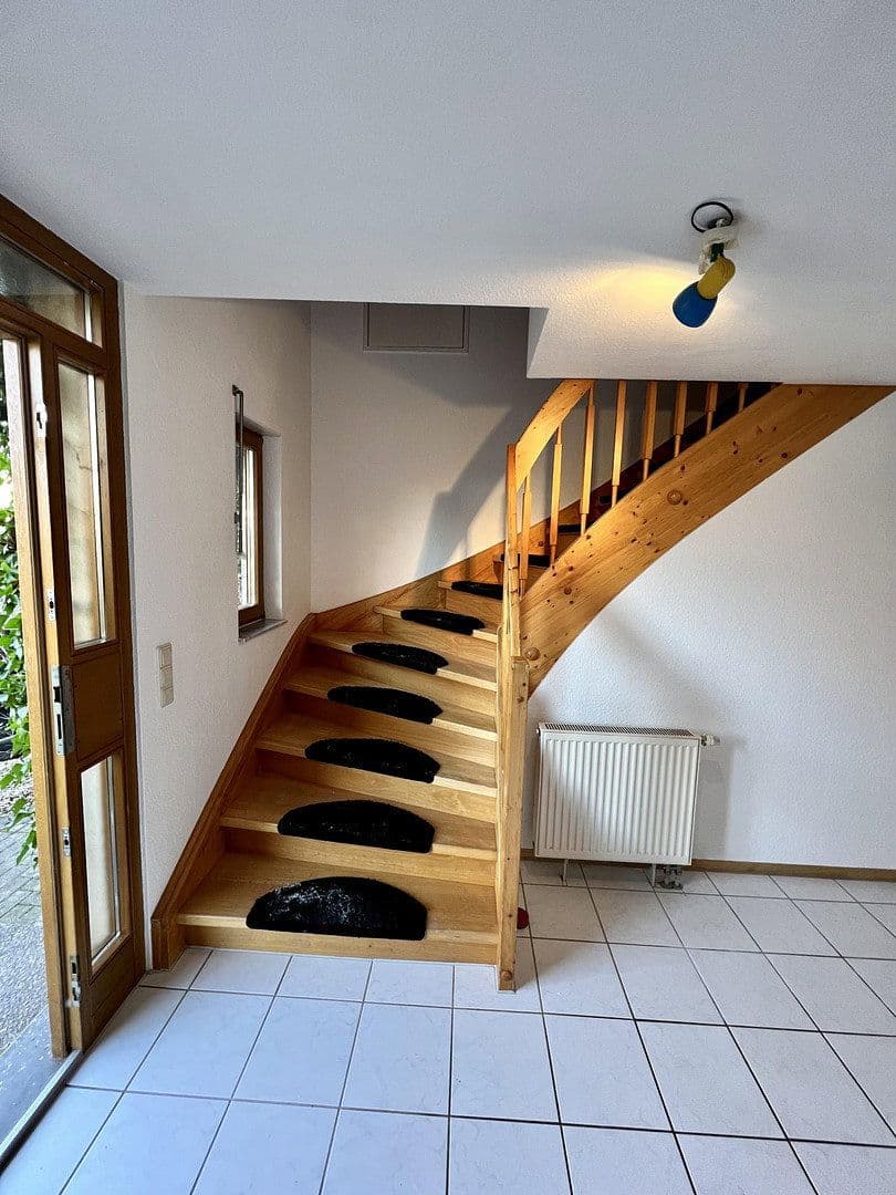 Predaj domu 136 m², pozemek 486 m², St. Peter, Bádensko-Wurttembersko Predaj domu 136 m², pozemek 486 m², St. Peter, Bádensko-Wurttembersko