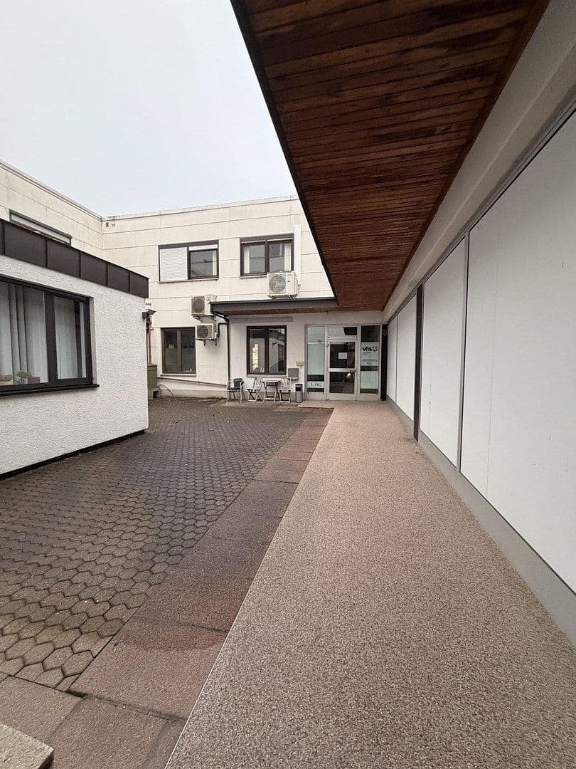 Prenájom kancelárie 110 m², Austraße 17, Öhringen, Bádensko-Wurttembersko Prenájom kancelárie 110 m², Austraße 17, Öhringen, Bádensko-Wurttembersko