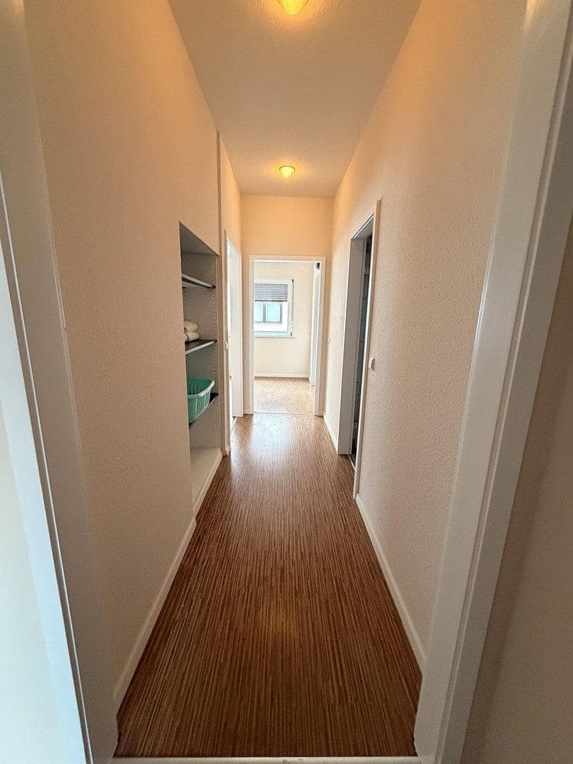 Prenájom kancelárie 110 m², Austraße 17, Öhringen, Bádensko-Wurttembersko Prenájom kancelárie 110 m², Austraße 17, Öhringen, Bádensko-Wurttembersko