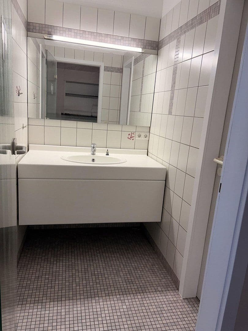 Prenájom kancelárie 110 m², Austraße 17, Öhringen, Bádensko-Wurttembersko Prenájom kancelárie 110 m², Austraße 17, Öhringen, Bádensko-Wurttembersko