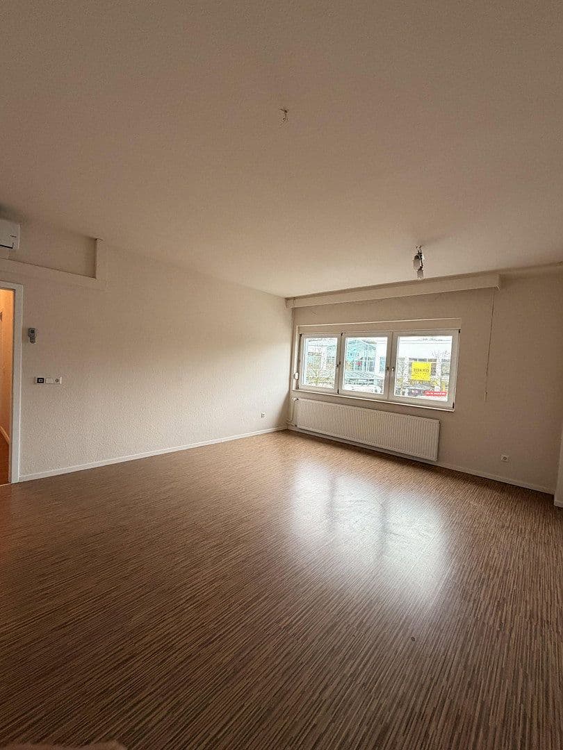 Prenájom kancelárie 110 m², Austraße 17, Öhringen, Bádensko-Wurttembersko Prenájom kancelárie 110 m², Austraße 17, Öhringen, Bádensko-Wurttembersko