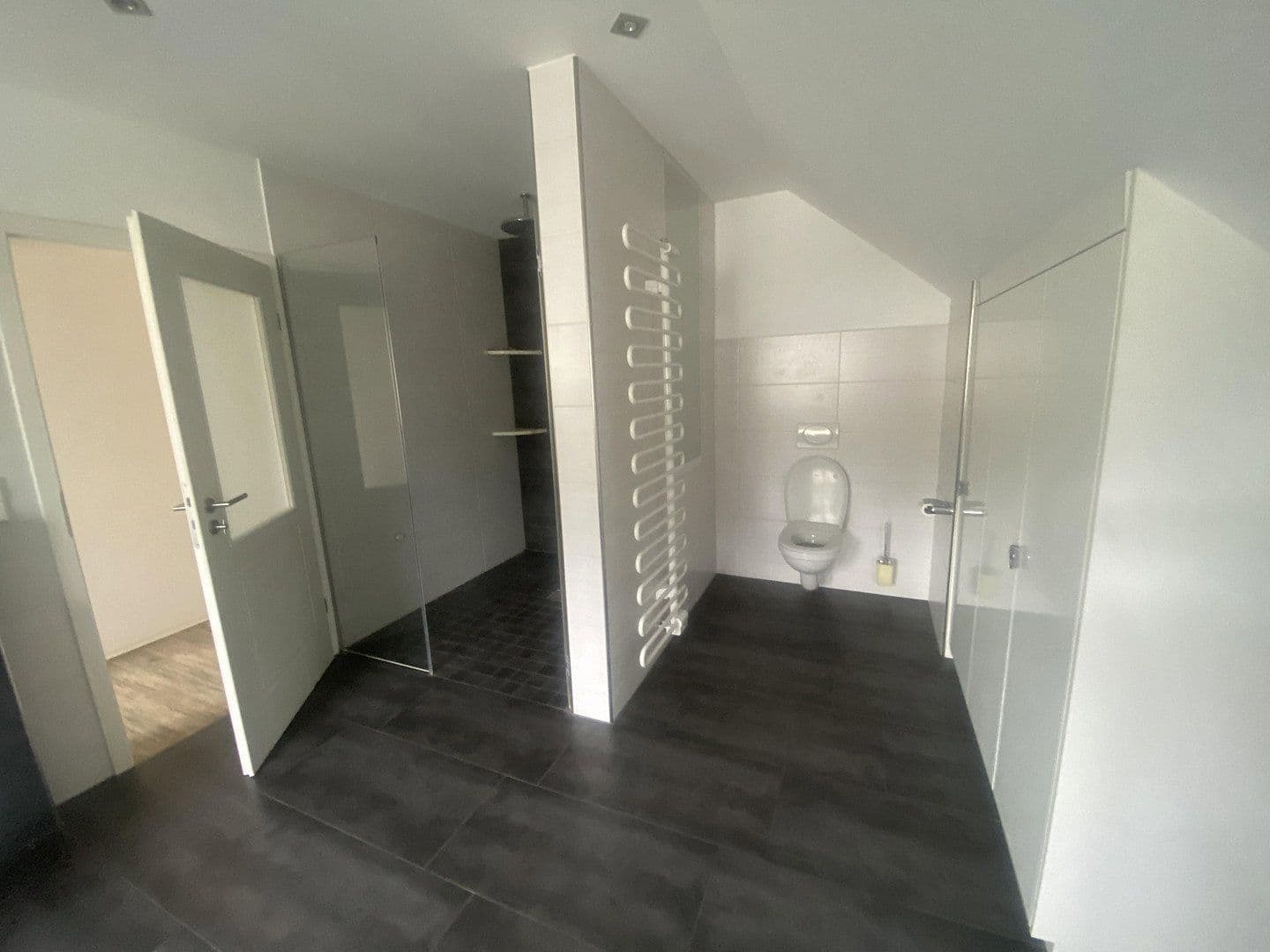 Prenájom bytu 4-izbový 150 m², Weiler-Simmerberg, Bavorsko Prenájom bytu 4-izbový 150 m², Weiler-Simmerberg, Bavorsko