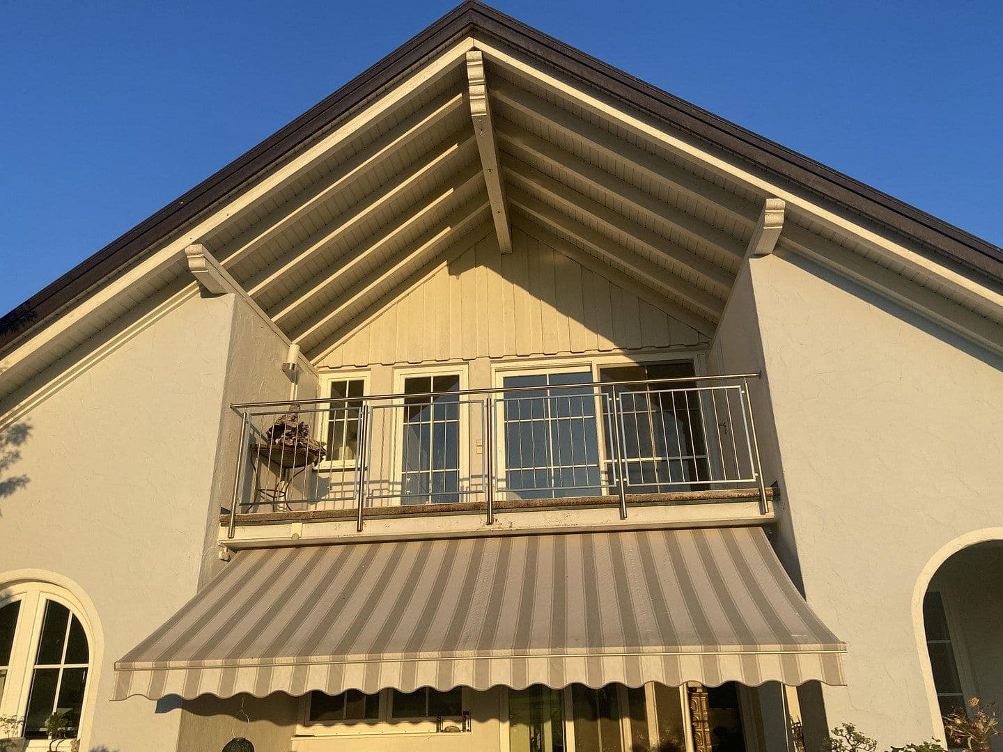 Prenájom bytu 4-izbový 150 m², Weiler-Simmerberg, Bavorsko Prenájom bytu 4-izbový 150 m², Weiler-Simmerberg, Bavorsko