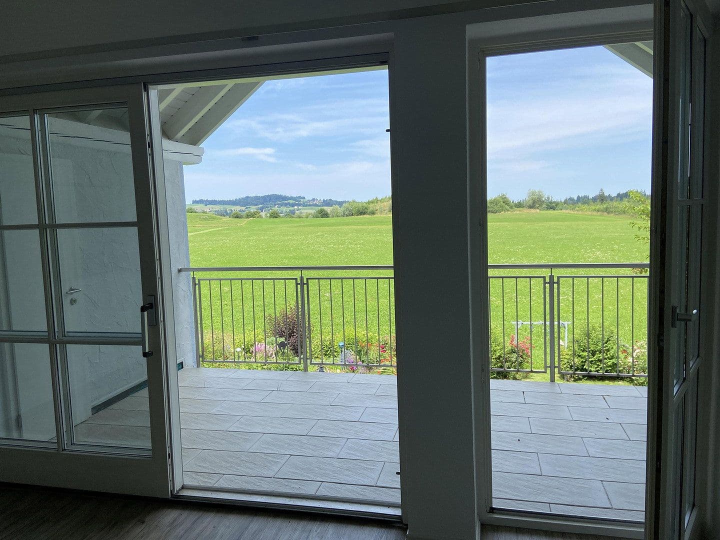 Prenájom bytu 4-izbový 150 m², Weiler-Simmerberg, Bavorsko Prenájom bytu 4-izbový 150 m², Weiler-Simmerberg, Bavorsko