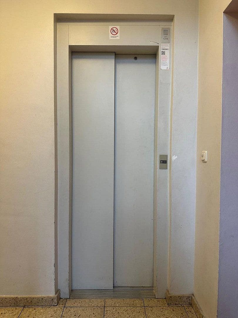 Predaj bytu 3-izbový 69 m², Schöneberger Str. 9, Berlin, Berlín Predaj bytu 3-izbový 69 m², Schöneberger Str. 9, Berlin, Berlín