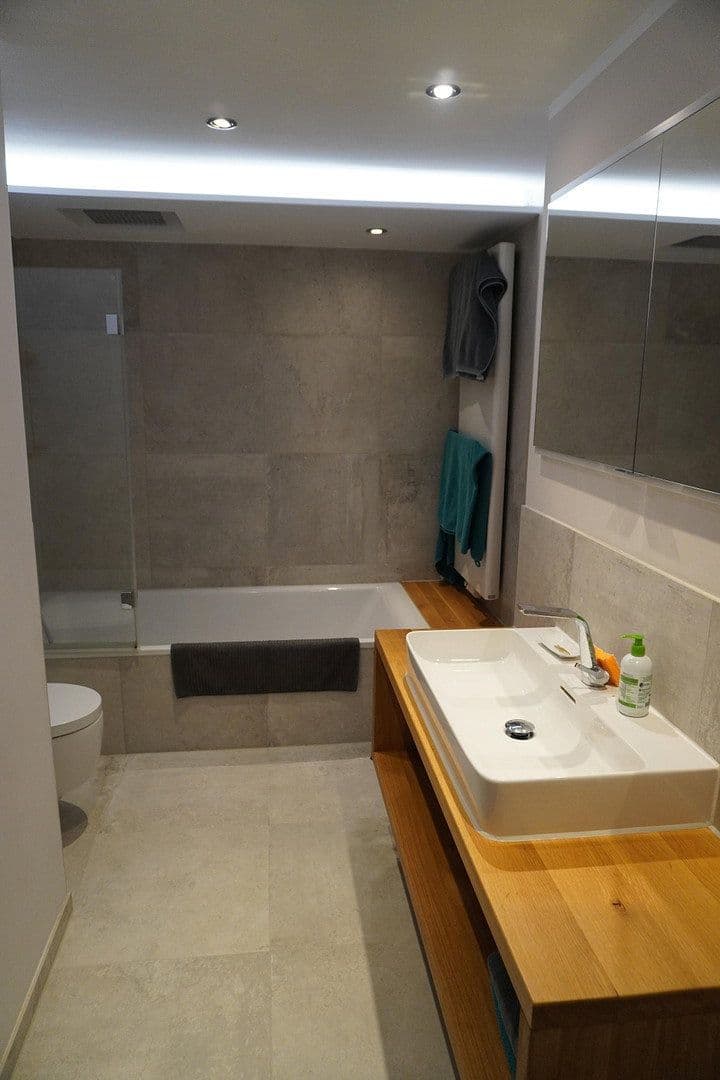 Predaj bytu 4-izbový 152 m², Hannover, Dolné Sasko Predaj bytu 4-izbový 152 m², Hannover, Dolné Sasko