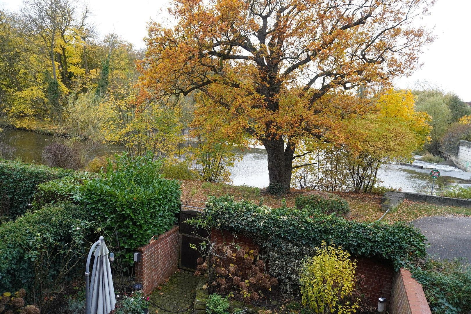 Predaj bytu 4-izbový 152 m², Hannover, Dolné Sasko Predaj bytu 4-izbový 152 m², Hannover, Dolné Sasko