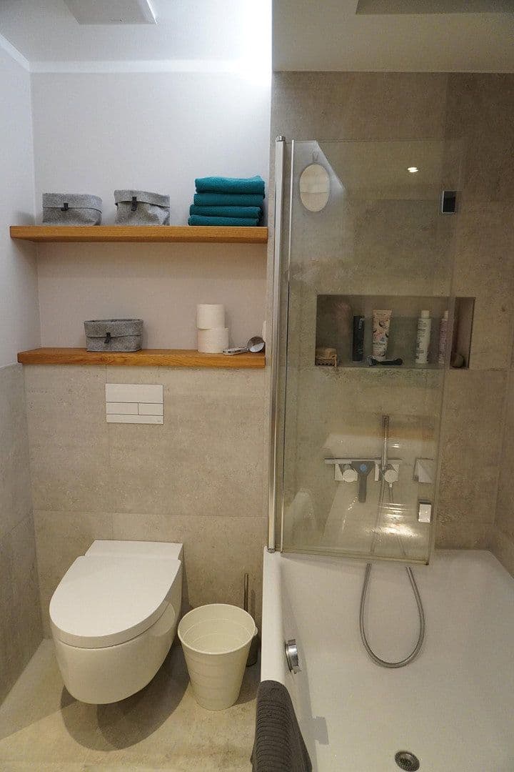 Predaj bytu 4-izbový 152 m², Hannover, Dolné Sasko Predaj bytu 4-izbový 152 m², Hannover, Dolné Sasko