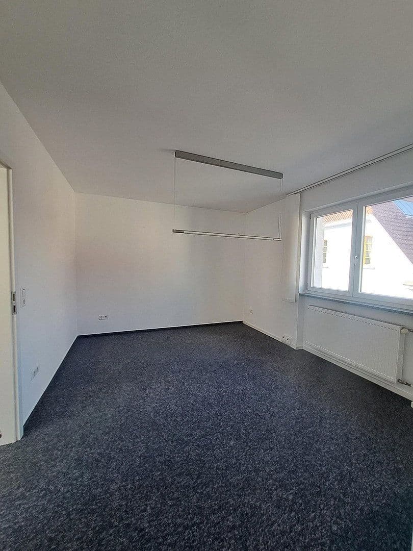 Prenájom kancelárie 120 m², Friedrichstraße 30, Schwetzingen, Bádensko-Wurttembersko Prenájom kancelárie 120 m², Friedrichstraße 30, Schwetzingen, Bádensko-Wurttembersko