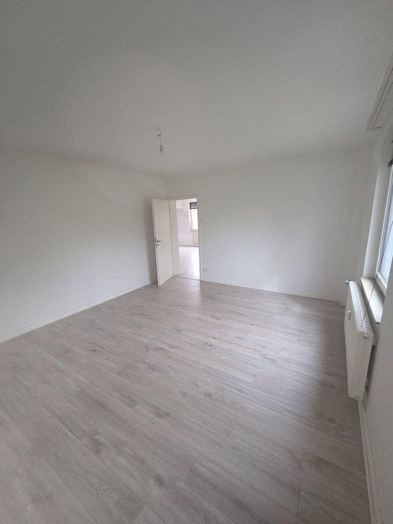 Prenájom bytu 2-izbový 58 m², Dinnendahlstrasse 40, Oberhausen, Severné Porýnie - Westfálsko Prenájom bytu 2-izbový 58 m², Dinnendahlstrasse 40, Oberhausen, Severné Porýnie - Westfálsko