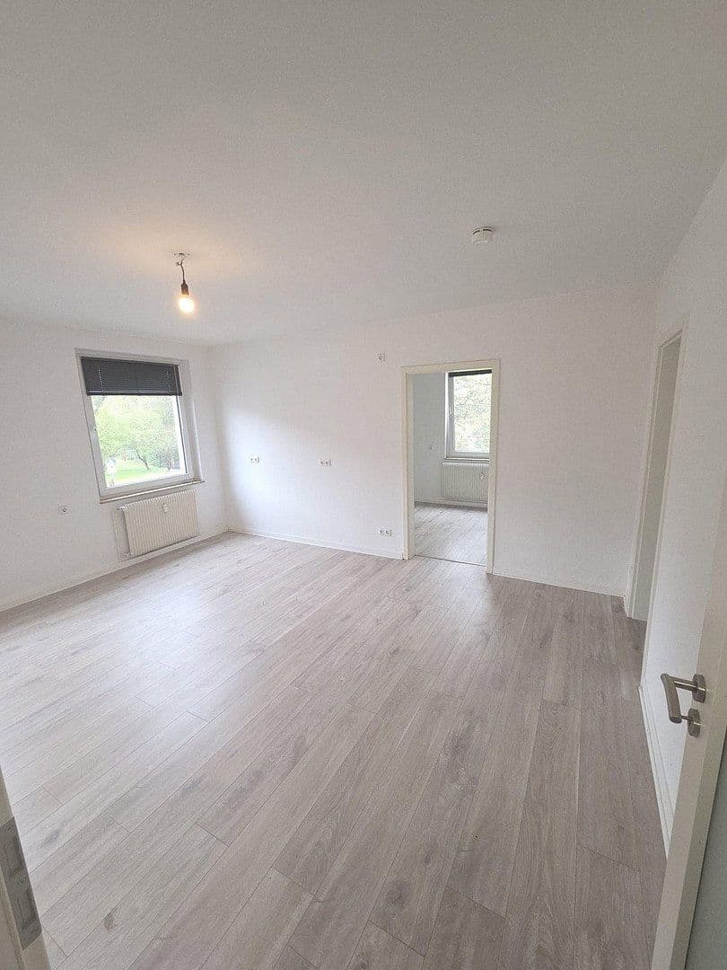 Prenájom bytu 2-izbový 58 m², Dinnendahlstrasse 40, Oberhausen, Severné Porýnie - Westfálsko Prenájom bytu 2-izbový 58 m², Dinnendahlstrasse 40, Oberhausen, Severné Porýnie - Westfálsko
