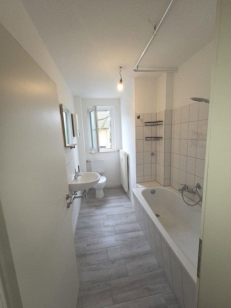 Prenájom bytu 2-izbový 58 m², Dinnendahlstrasse 40, Oberhausen, Severné Porýnie - Westfálsko Prenájom bytu 2-izbový 58 m², Dinnendahlstrasse 40, Oberhausen, Severné Porýnie - Westfálsko