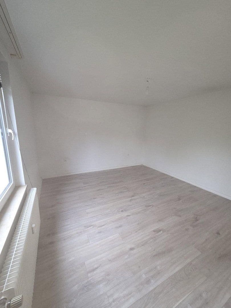 Prenájom bytu 2-izbový 58 m², Dinnendahlstrasse 40, Oberhausen, Severné Porýnie - Westfálsko Prenájom bytu 2-izbový 58 m², Dinnendahlstrasse 40, Oberhausen, Severné Porýnie - Westfálsko