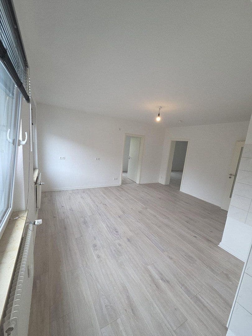 Prenájom bytu 2-izbový 58 m², Dinnendahlstrasse 40, Oberhausen, Severné Porýnie - Westfálsko Prenájom bytu 2-izbový 58 m², Dinnendahlstrasse 40, Oberhausen, Severné Porýnie - Westfálsko