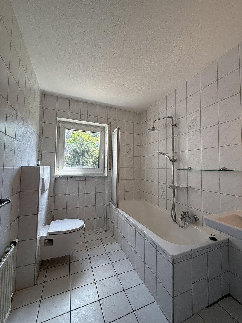 Prenájom bytu 2-izbový 68 m², Prinzregentenstraße 39, Ludwigshafen am Rhein, Porýnie-Falcko Prenájom bytu 2-izbový 68 m², Prinzregentenstraße 39, Ludwigshafen am Rhein, Porýnie-Falcko