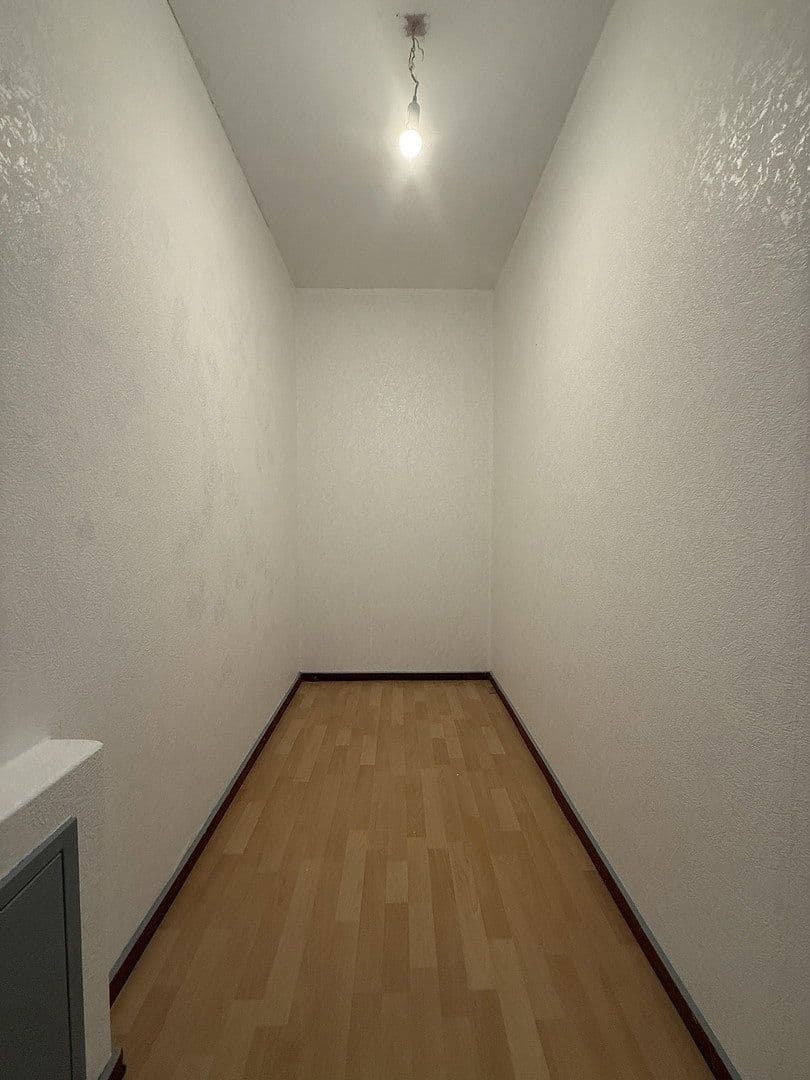 Prenájom bytu 2-izbový 68 m², Prinzregentenstraße 39, Ludwigshafen am Rhein, Porýnie-Falcko Prenájom bytu 2-izbový 68 m², Prinzregentenstraße 39, Ludwigshafen am Rhein, Porýnie-Falcko