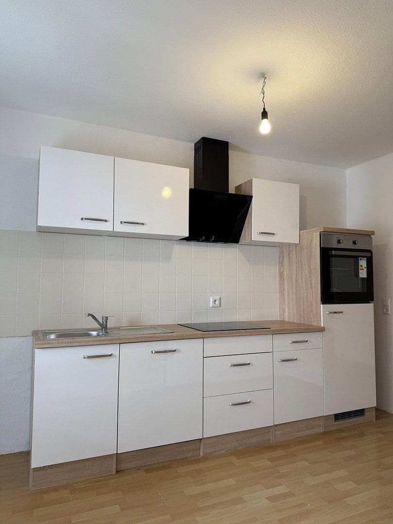 Prenájom bytu 2-izbový 68 m², Prinzregentenstraße 39, Ludwigshafen am Rhein, Porýnie-Falcko Prenájom bytu 2-izbový 68 m², Prinzregentenstraße 39, Ludwigshafen am Rhein, Porýnie-Falcko