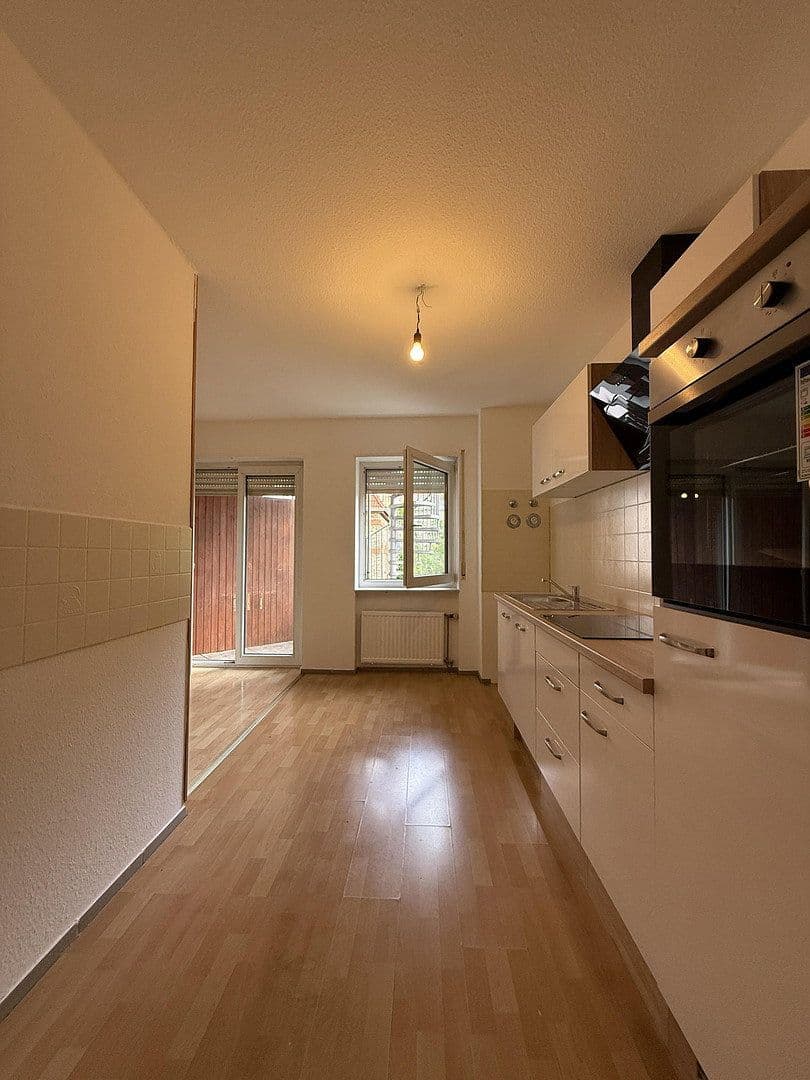 Prenájom bytu 2-izbový 68 m², Prinzregentenstraße 39, Ludwigshafen am Rhein, Porýnie-Falcko Prenájom bytu 2-izbový 68 m², Prinzregentenstraße 39, Ludwigshafen am Rhein, Porýnie-Falcko