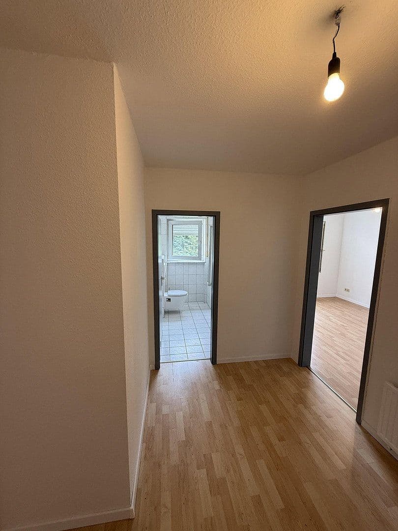 Prenájom bytu 2-izbový 68 m², Prinzregentenstraße 39, Ludwigshafen am Rhein, Porýnie-Falcko Prenájom bytu 2-izbový 68 m², Prinzregentenstraße 39, Ludwigshafen am Rhein, Porýnie-Falcko