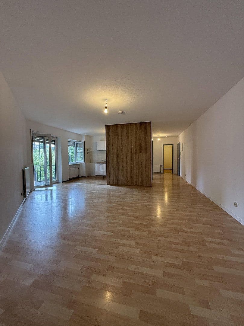Prenájom bytu 2-izbový 68 m², Prinzregentenstraße 39, Ludwigshafen am Rhein, Porýnie-Falcko Prenájom bytu 2-izbový 68 m², Prinzregentenstraße 39, Ludwigshafen am Rhein, Porýnie-Falcko