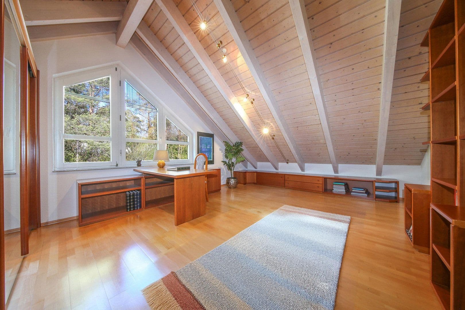 Predaj domu 357 m², pozemek 1.448 m², Grafenau, Bádensko-Wurttembersko Predaj domu 357 m², pozemek 1.448 m², Grafenau, Bádensko-Wurttembersko