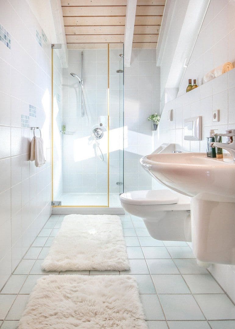 Predaj domu 357 m², pozemek 1.448 m², Grafenau, Bádensko-Wurttembersko Predaj domu 357 m², pozemek 1.448 m², Grafenau, Bádensko-Wurttembersko