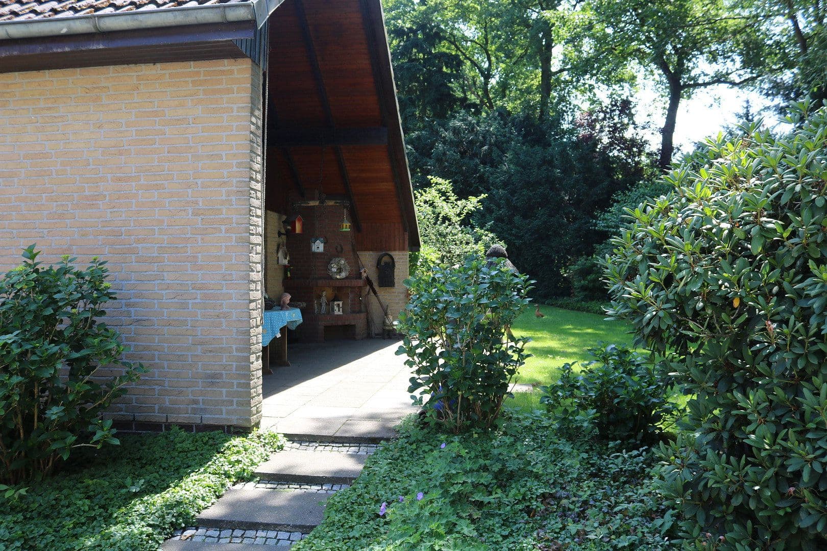 Predaj domu 204 m², pozemek 1.209 m², Hude (Oldenburg), Dolné Sasko Predaj domu 204 m², pozemek 1.209 m², Hude (Oldenburg), Dolné Sasko