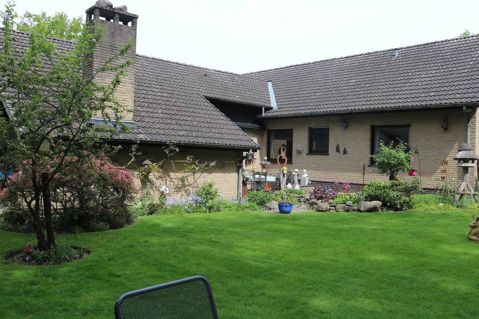 Predaj domu 204 m², pozemek 1.209 m², Hude (Oldenburg), Dolné Sasko Predaj domu 204 m², pozemek 1.209 m², Hude (Oldenburg), Dolné Sasko