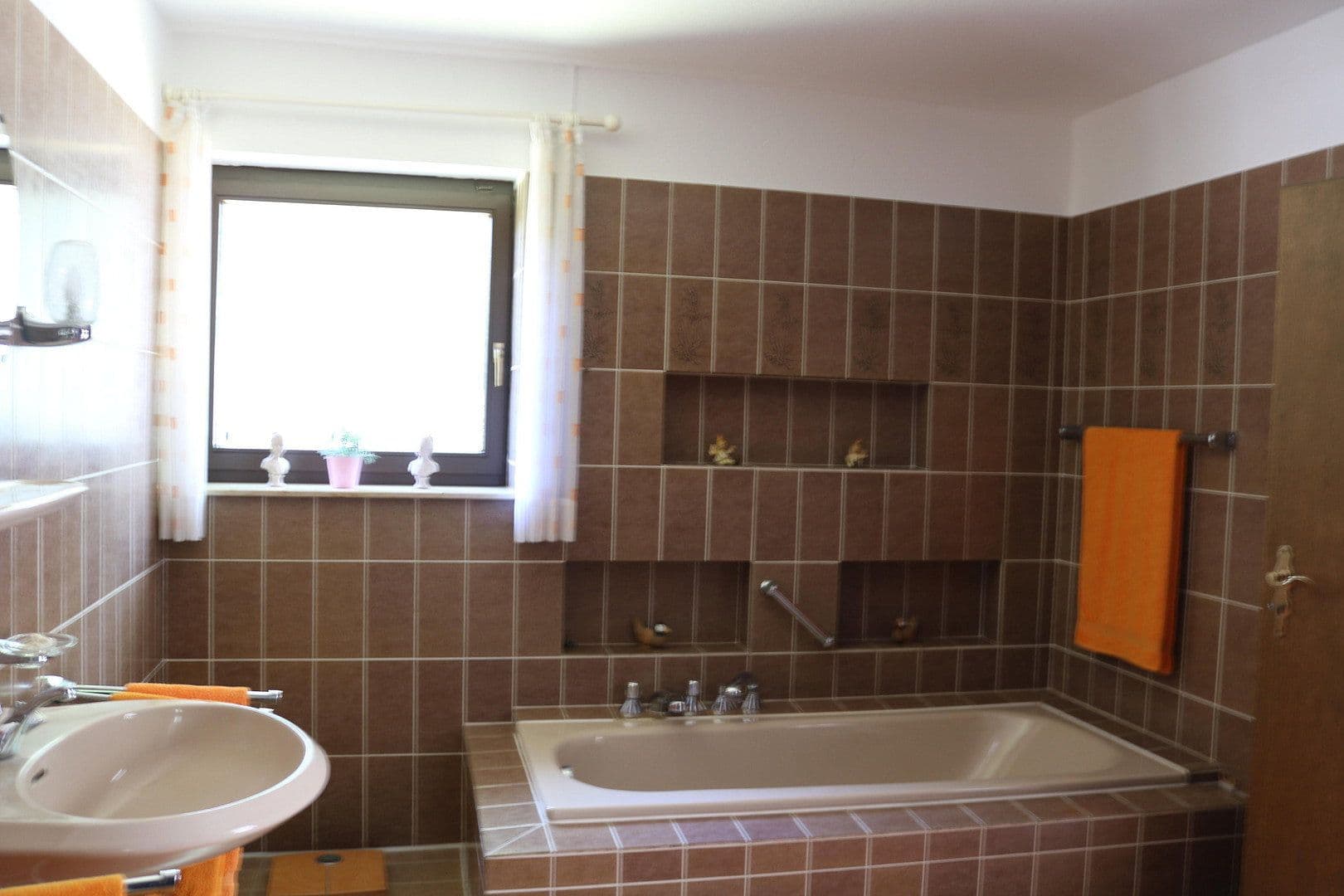 Predaj domu 204 m², pozemek 1.209 m², Hude (Oldenburg), Dolné Sasko Predaj domu 204 m², pozemek 1.209 m², Hude (Oldenburg), Dolné Sasko