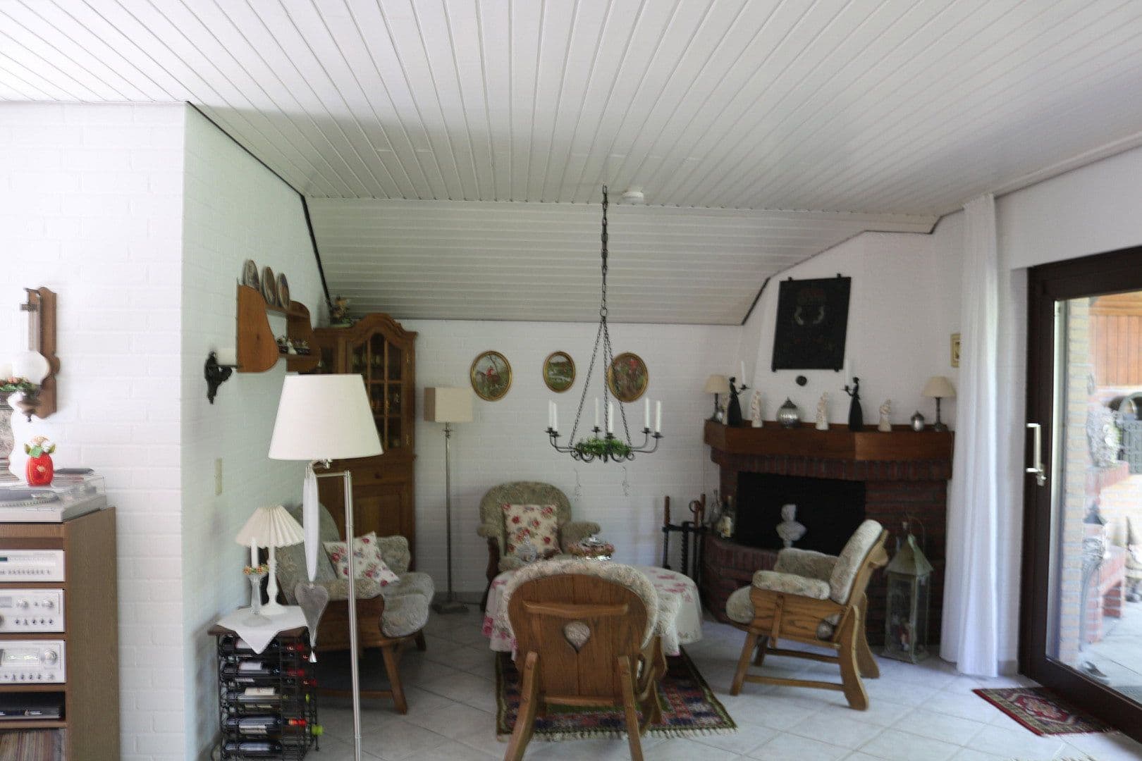 Predaj domu 204 m², pozemek 1.209 m², Hude (Oldenburg), Dolné Sasko Predaj domu 204 m², pozemek 1.209 m², Hude (Oldenburg), Dolné Sasko