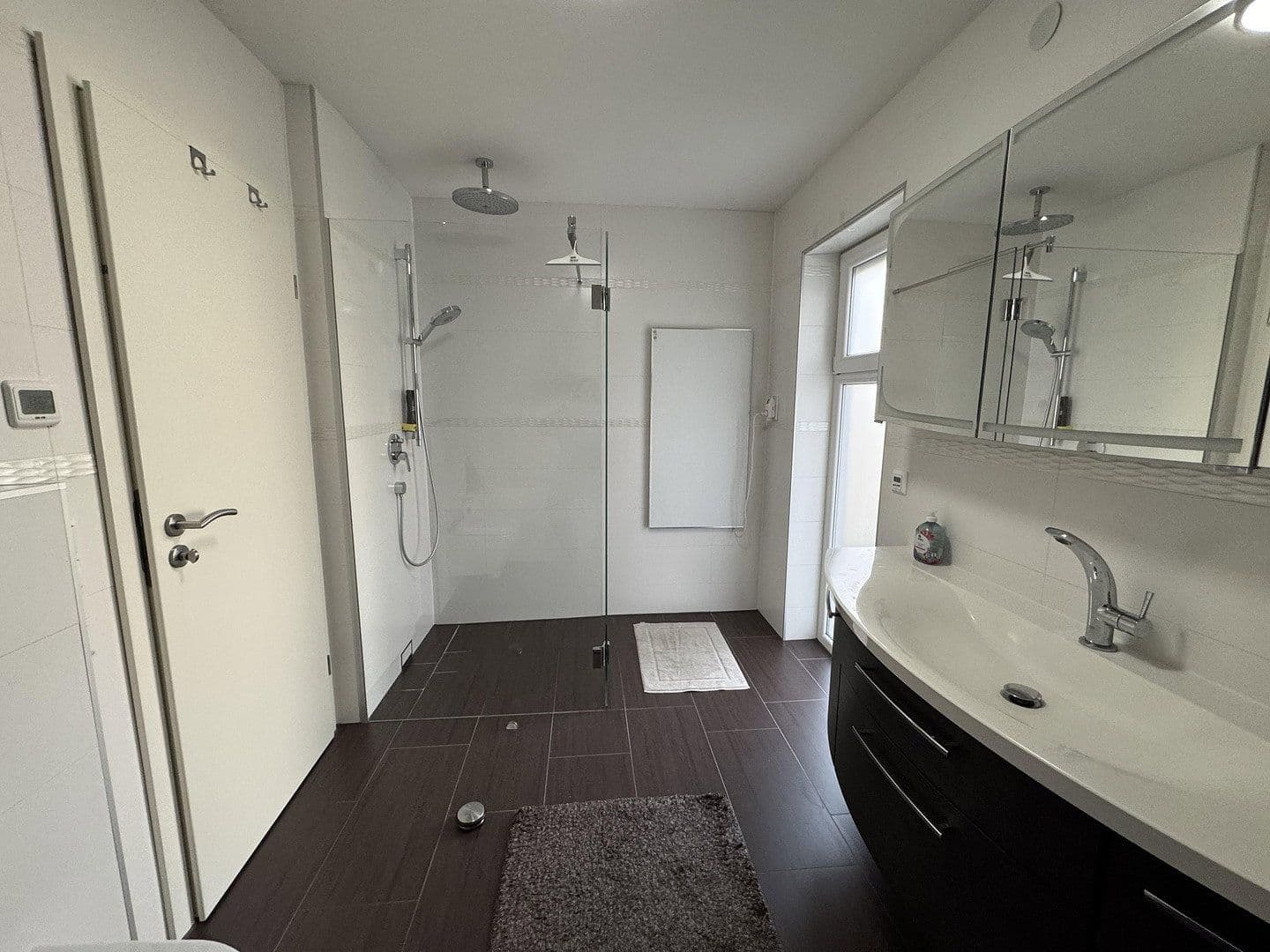 Predaj domu 234 m², pozemek 573 m², Weilheim, Bádensko-Wurttembersko Predaj domu 234 m², pozemek 573 m², Weilheim, Bádensko-Wurttembersko