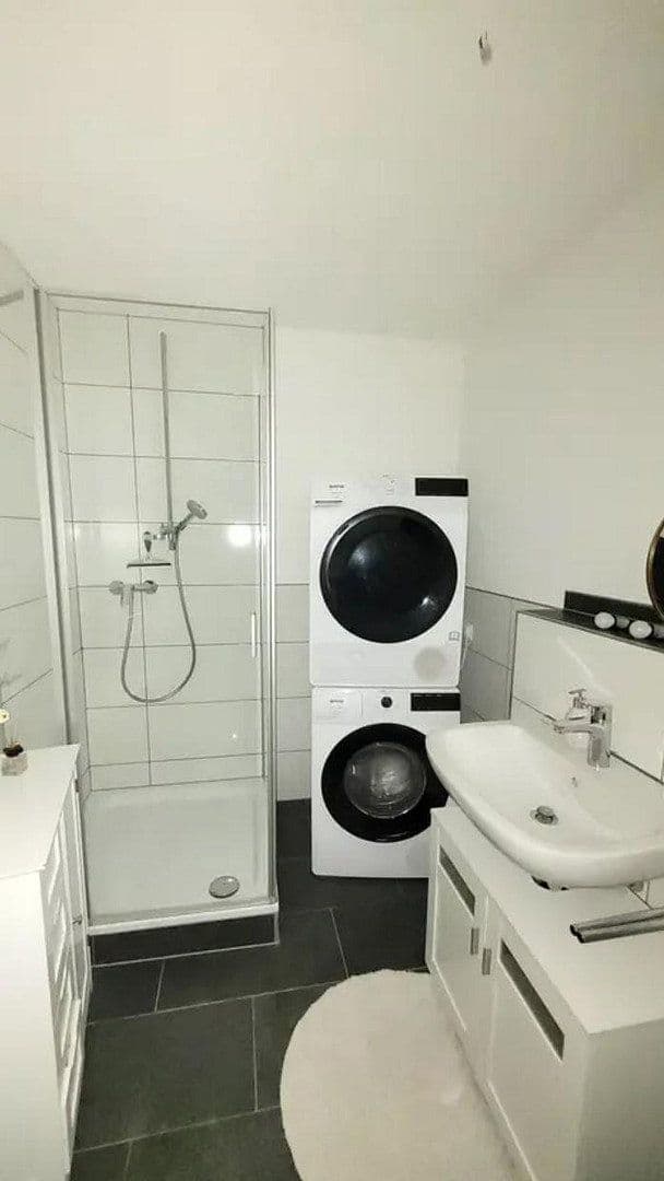 Prenájom bytu 4-izbový 103 m², Sigmaringen, Bádensko-Wurttembersko Prenájom bytu 4-izbový 103 m², Sigmaringen, Bádensko-Wurttembersko