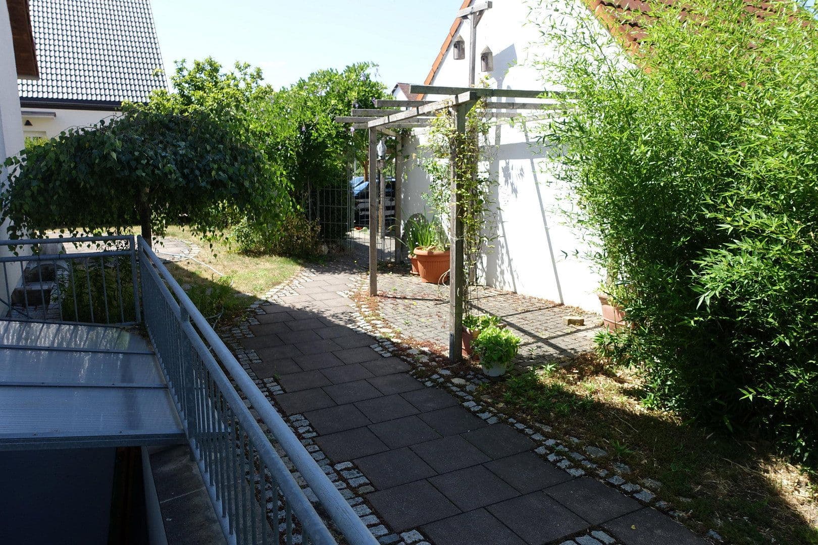 Prenájom domu 160 m², pozemek 310 m², Bubenreuth, Bavorsko Prenájom domu 160 m², pozemek 310 m², Bubenreuth, Bavorsko