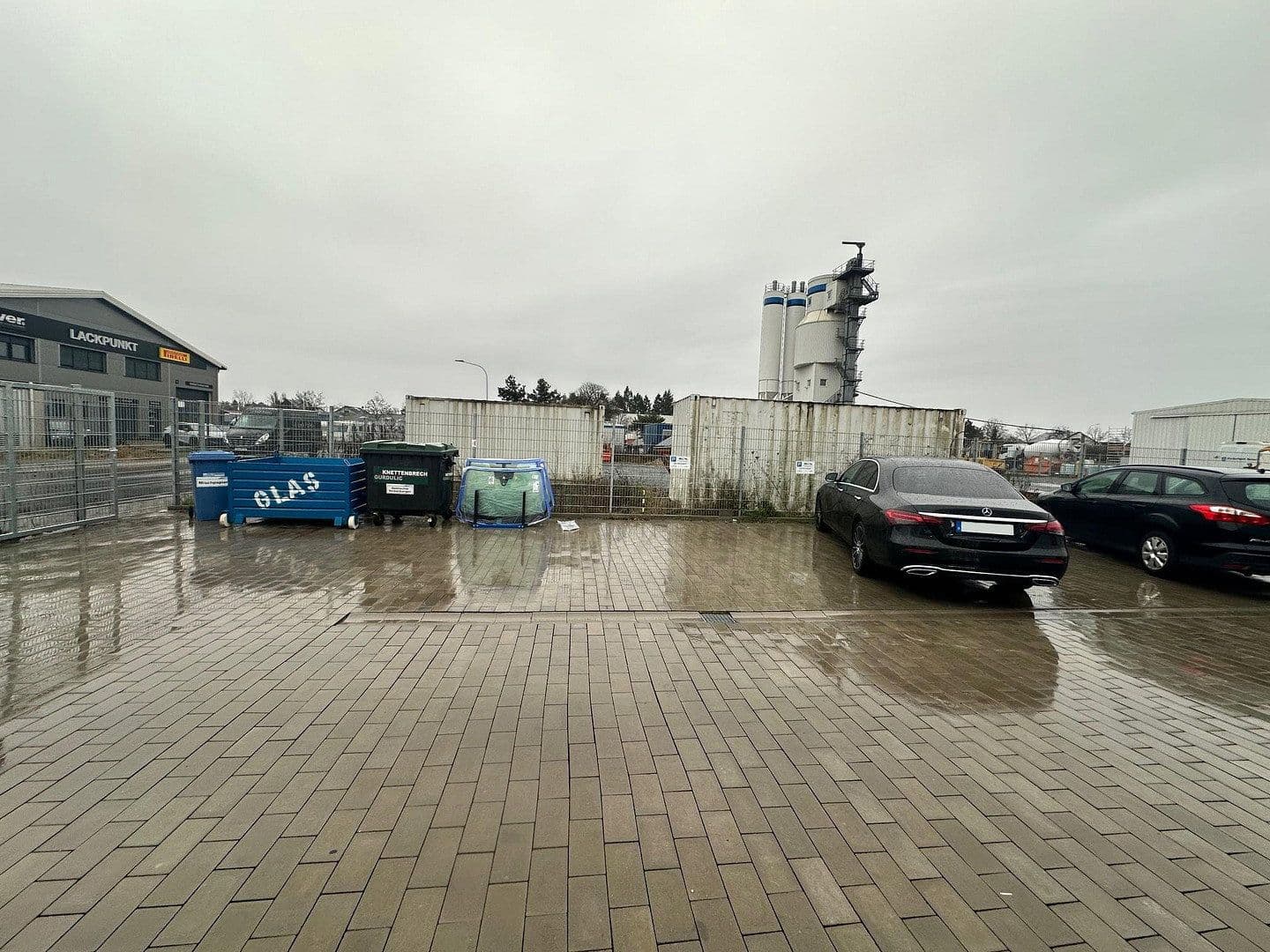 Prenájom nebytového priestoru 70 m², Griesheim, Hesensko Prenájom nebytového priestoru 70 m², Griesheim, Hesensko