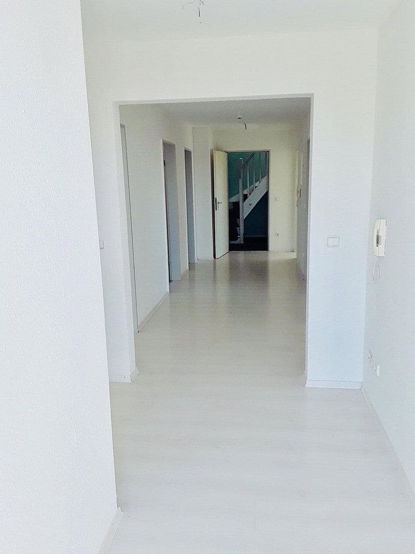 Prenájom bytu 3-izbový 90 m², Bobingen, Bavorsko Prenájom bytu 3-izbový 90 m², Bobingen, Bavorsko
