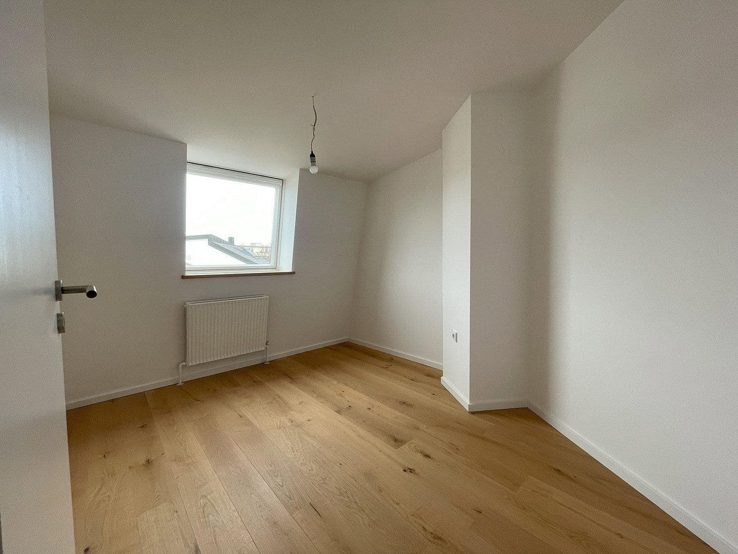 Predaj domu 132 m², pozemek 218 m², Unterschleißheim, Bavorsko Predaj domu 132 m², pozemek 218 m², Unterschleißheim, Bavorsko