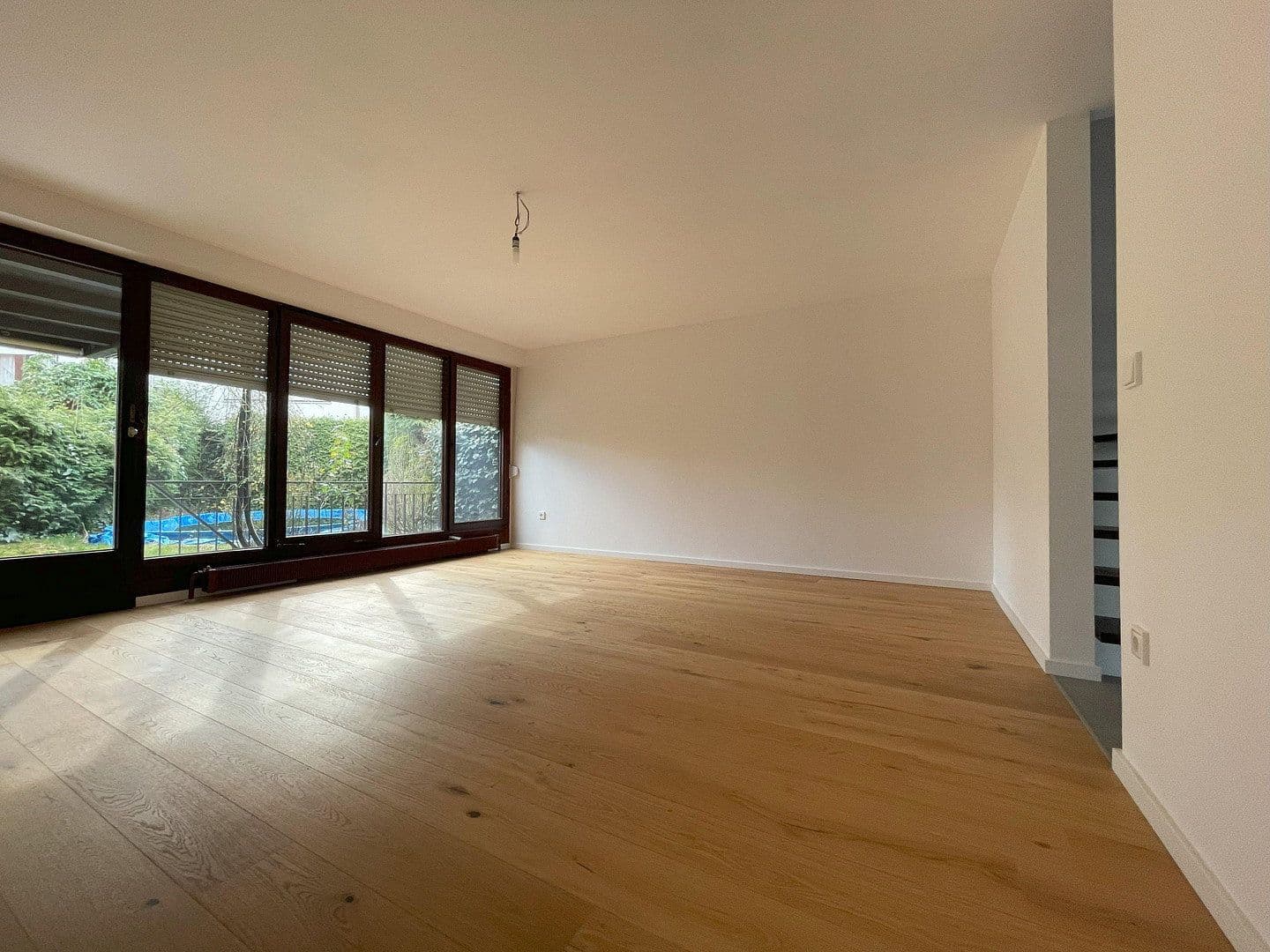 Predaj domu 132 m², pozemek 218 m², Unterschleißheim, Bavorsko Predaj domu 132 m², pozemek 218 m², Unterschleißheim, Bavorsko