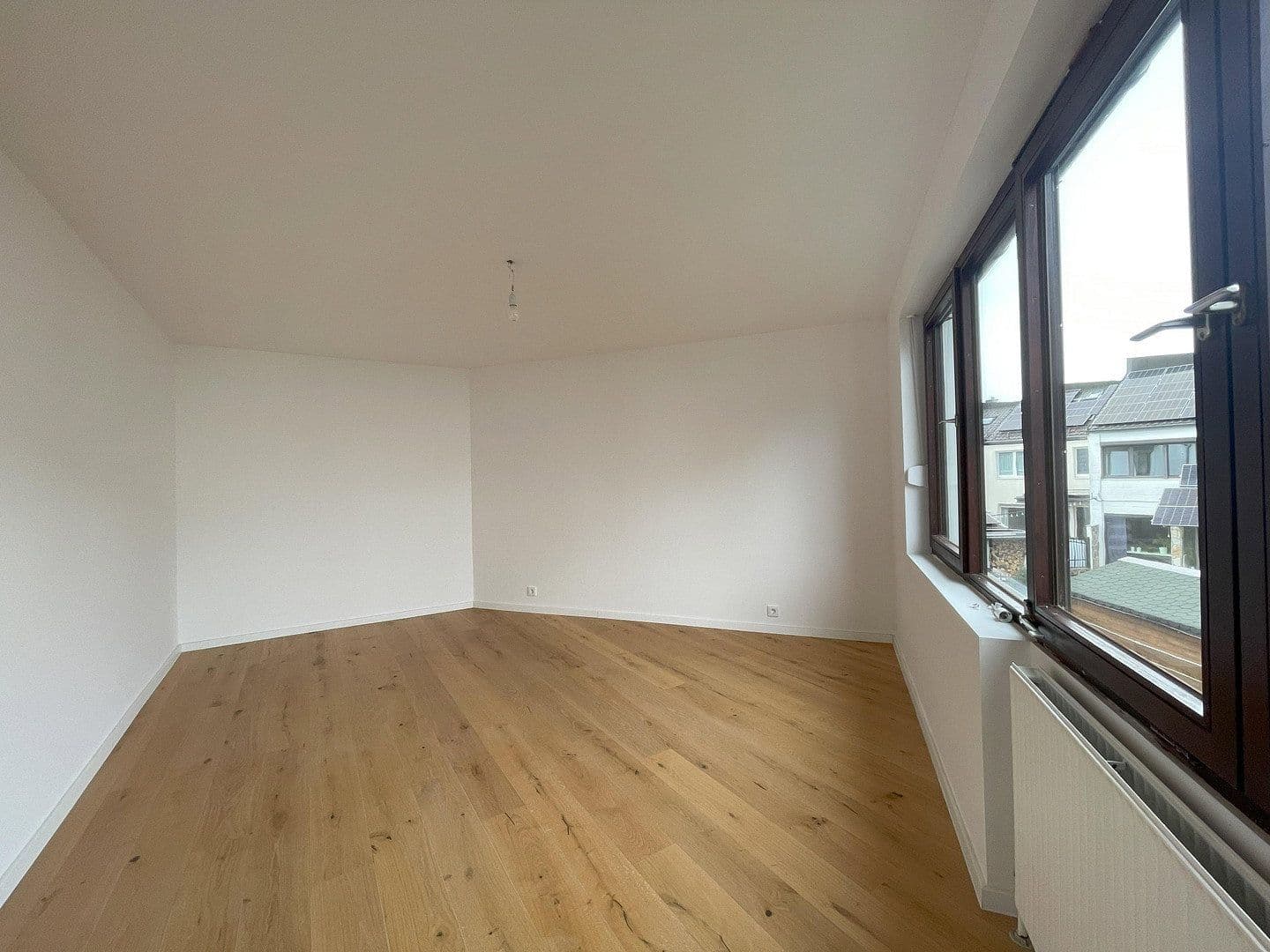 Predaj domu 132 m², pozemek 218 m², Unterschleißheim, Bavorsko Predaj domu 132 m², pozemek 218 m², Unterschleißheim, Bavorsko