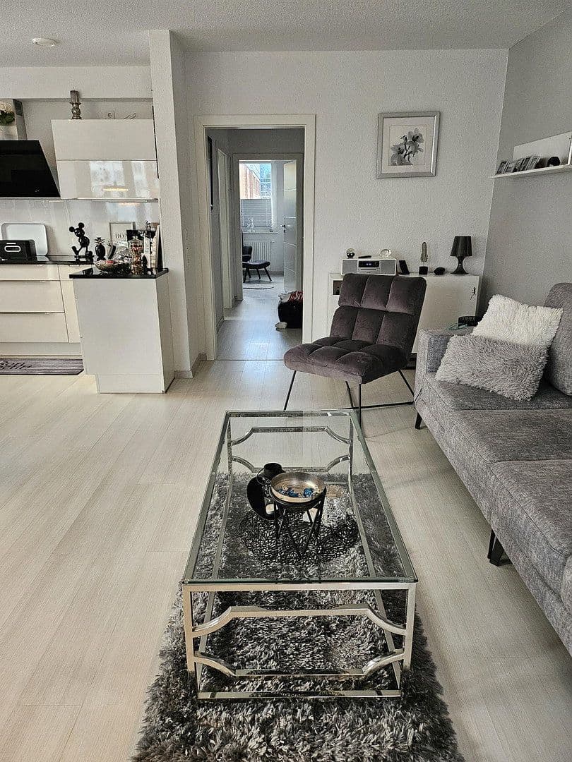 Prenájom bytu 3-izbový 83 m², Wilhelmshaven, Dolné Sasko Prenájom bytu 3-izbový 83 m², Wilhelmshaven, Dolné Sasko