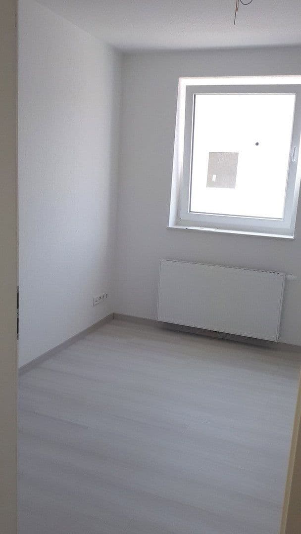 Prenájom bytu 3-izbový 83 m², Wilhelmshaven, Dolné Sasko Prenájom bytu 3-izbový 83 m², Wilhelmshaven, Dolné Sasko