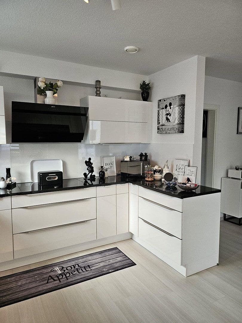 Prenájom bytu 3-izbový 83 m², Wilhelmshaven, Dolné Sasko Prenájom bytu 3-izbový 83 m², Wilhelmshaven, Dolné Sasko