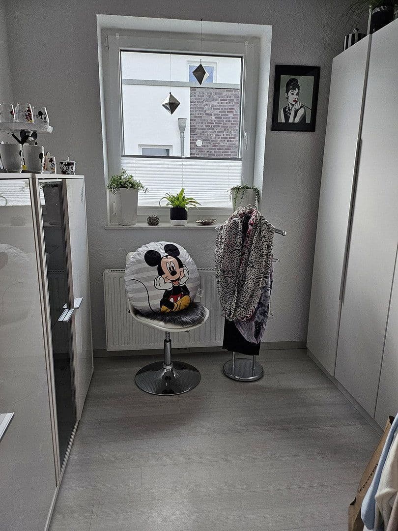 Prenájom bytu 3-izbový 83 m², Wilhelmshaven, Dolné Sasko Prenájom bytu 3-izbový 83 m², Wilhelmshaven, Dolné Sasko