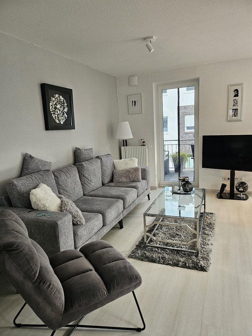 Prenájom bytu 3-izbový 83 m², Wilhelmshaven, Dolné Sasko Prenájom bytu 3-izbový 83 m², Wilhelmshaven, Dolné Sasko