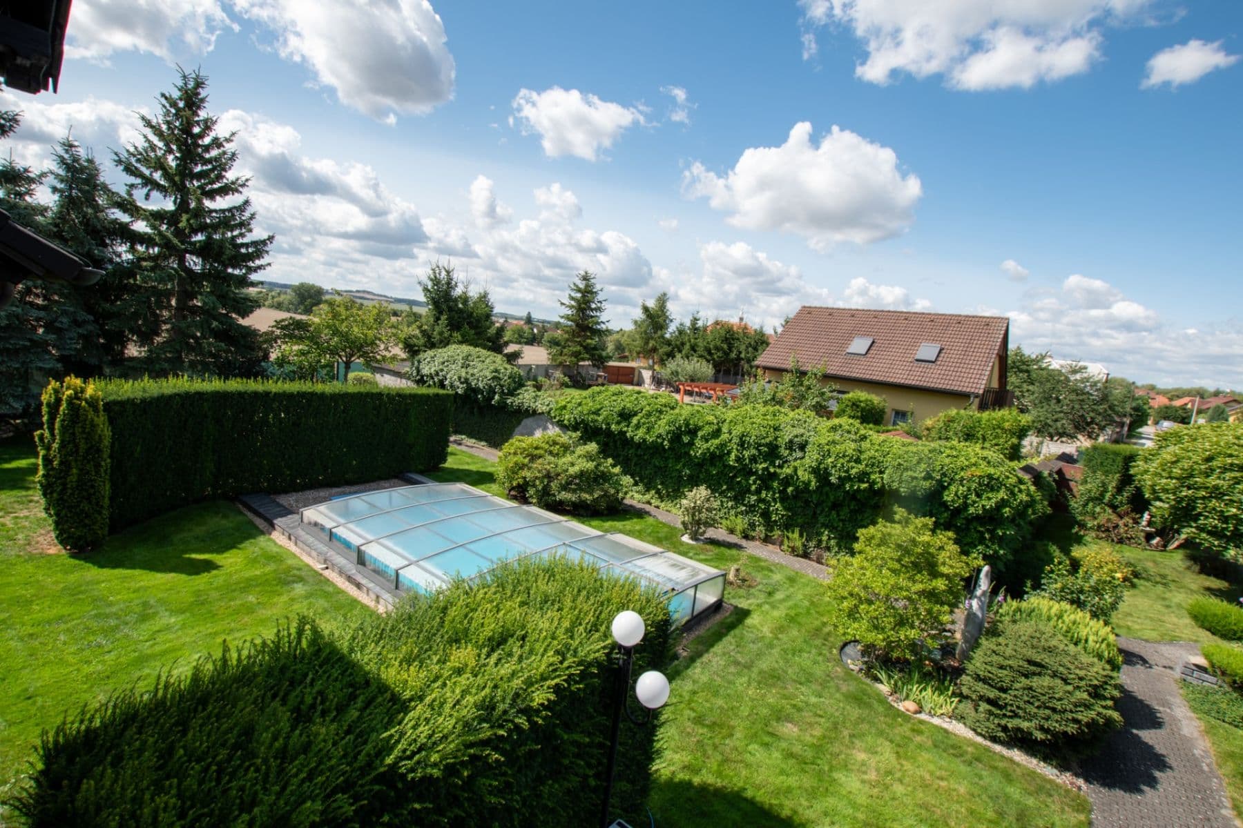 Predaj domu 600 m², pozemek 1.683 m², Tuklaty, Středočeský kraj Predaj domu 600 m², pozemek 1.683 m², Tuklaty, Středočeský kraj